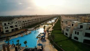 قرية لاسيرينا العين السخنة